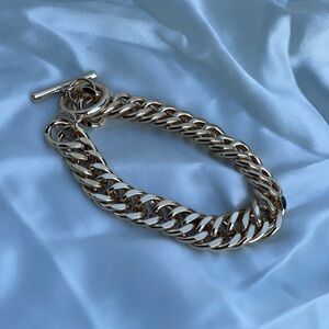 Elegant Gold Chain Bracelet